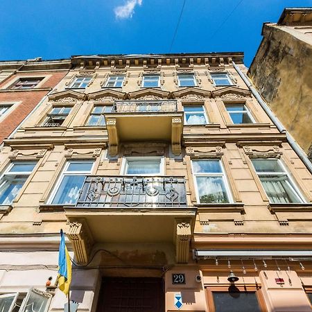 Квартира Подобово На Площі Ринок 39 Сам Центр Львова 외부 사진