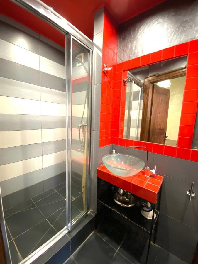 Квартира Подобово На Площі Ринок 39 Сам Центр Львова 외부 사진